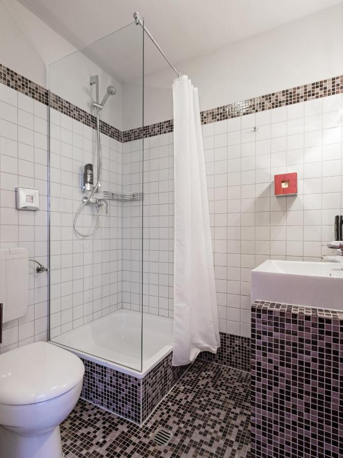 Oyo Hotel Matzbach Berlin Eksteriør bilde